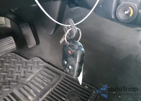 2016 Chevrolet Silverado 1500 1Lt from USA, damaged, VIN 3GCPCREC4GG297745